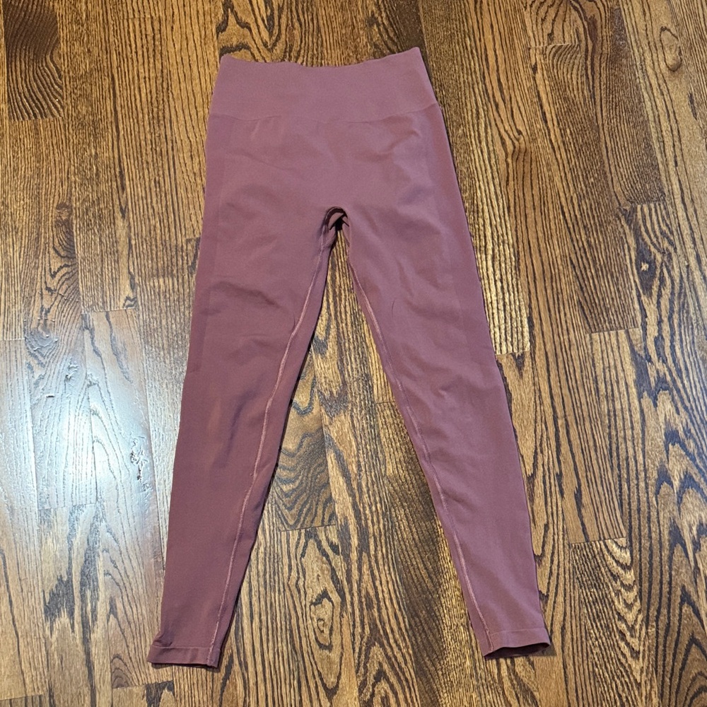 Alphalete Pink Rose Leggings